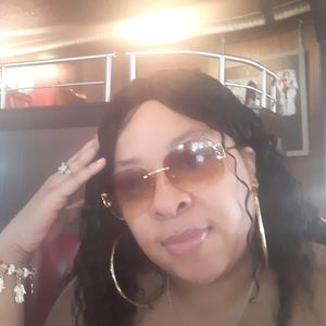 Meet your Posher, Nikkia